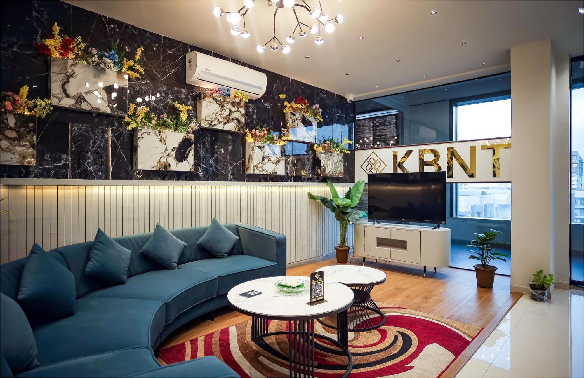 Hotel The Parker Inn By Kbnt Group Surat Buitenkant foto